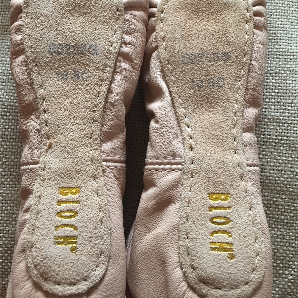 NWT, girl’s ballet slippers